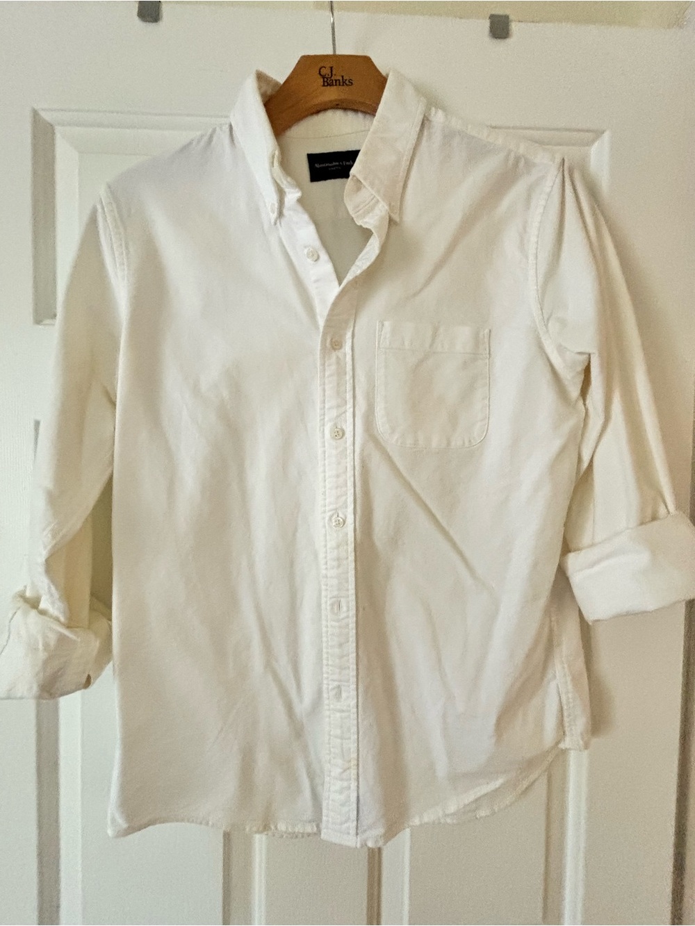 Abercrombie & Fitch
MADE Classic White Button-Down Shirt with Chest